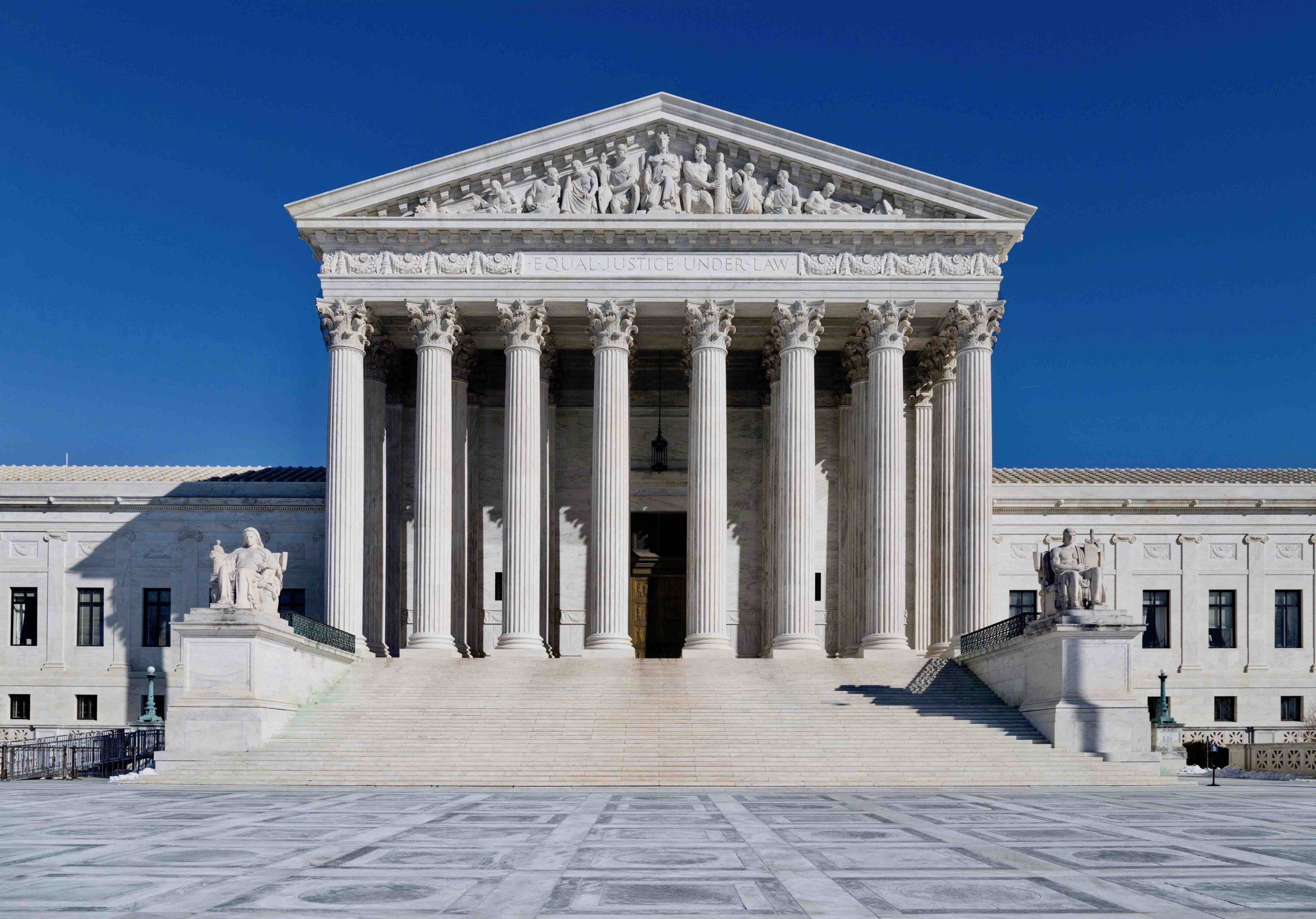 Image of facade of Supreme Court for DigitalFrontiers Advocacy blog